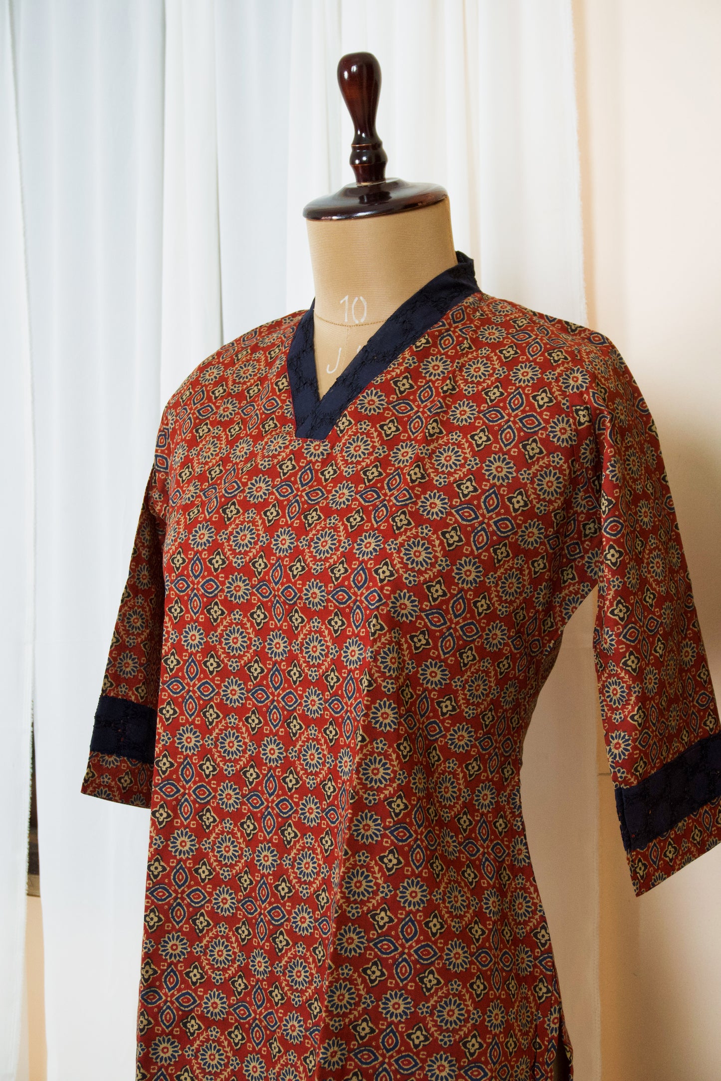 Headturner Ajark Pure Cotton Kurta