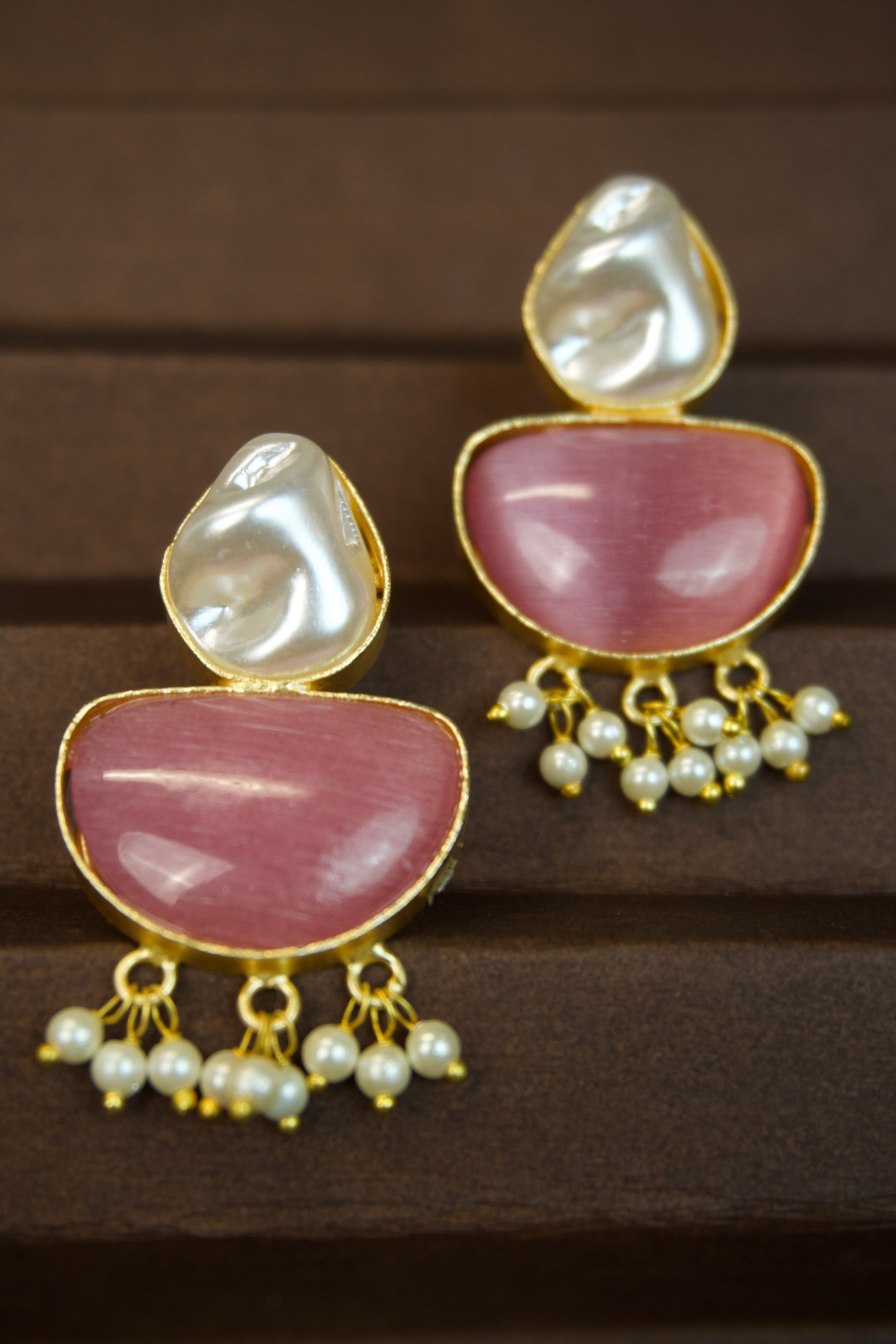 LYRA - AURA - PEARL STATEMENT EARRINGS -5