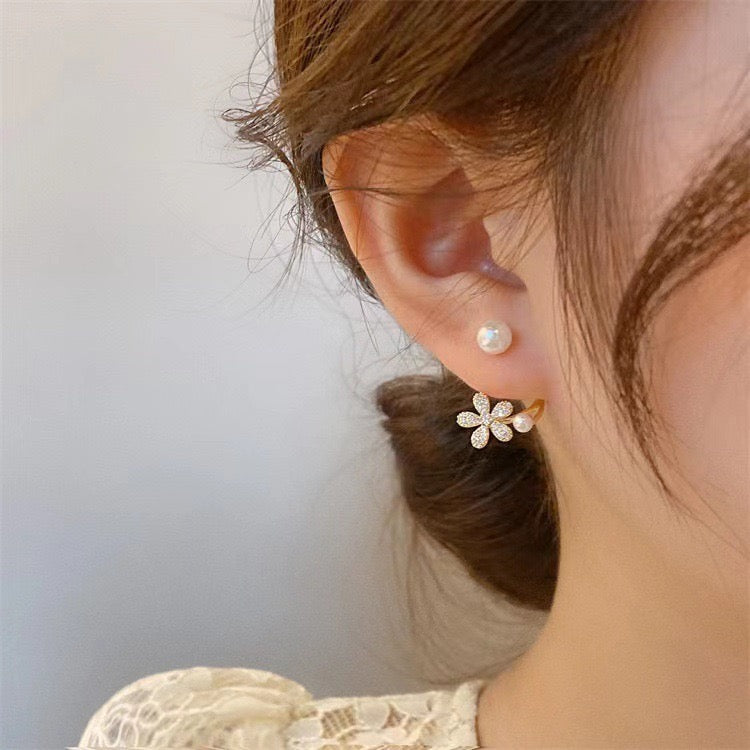 LYRA - AURA - PEARL STATEMENT EARRINGS - 1