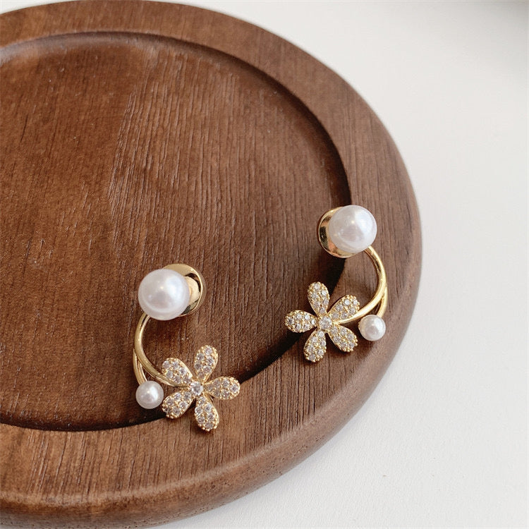 LYRA - AURA - PEARL STATEMENT EARRINGS - 1