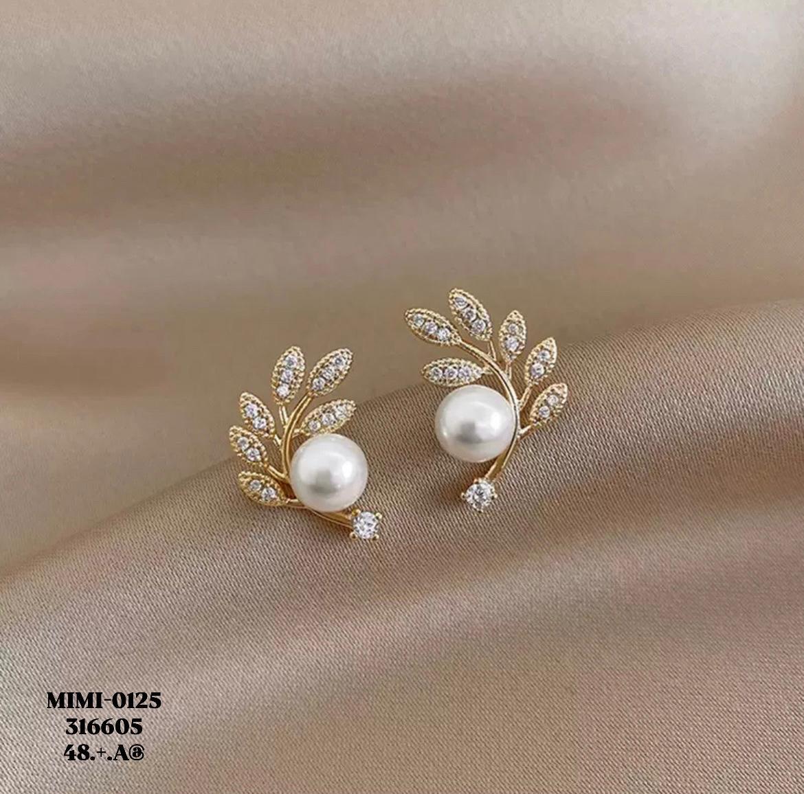 LYRA - AURA - PEARL STATEMENT EARRINGS - 12 Secondary image