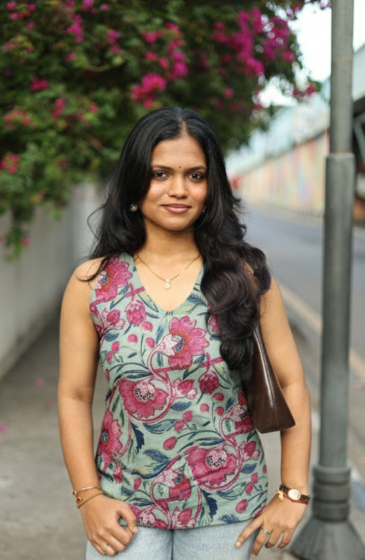 Akshaya - Sculpted to Slay | Padded/Backless Kurtis  (Jaipur Sanganeri pure cotton) Main image