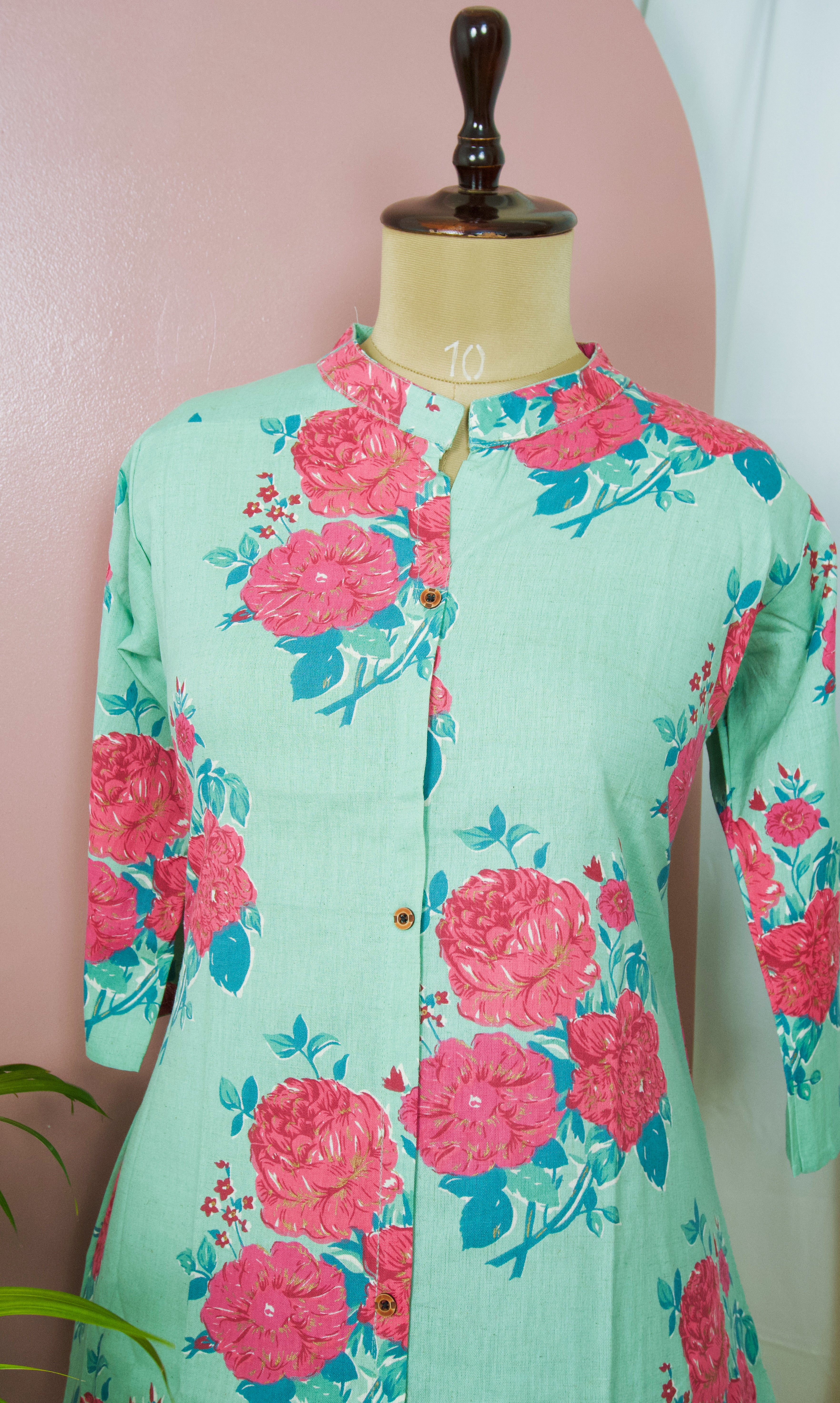 Itâ€™s Floral Oâ€™Clock A-Line Kurta