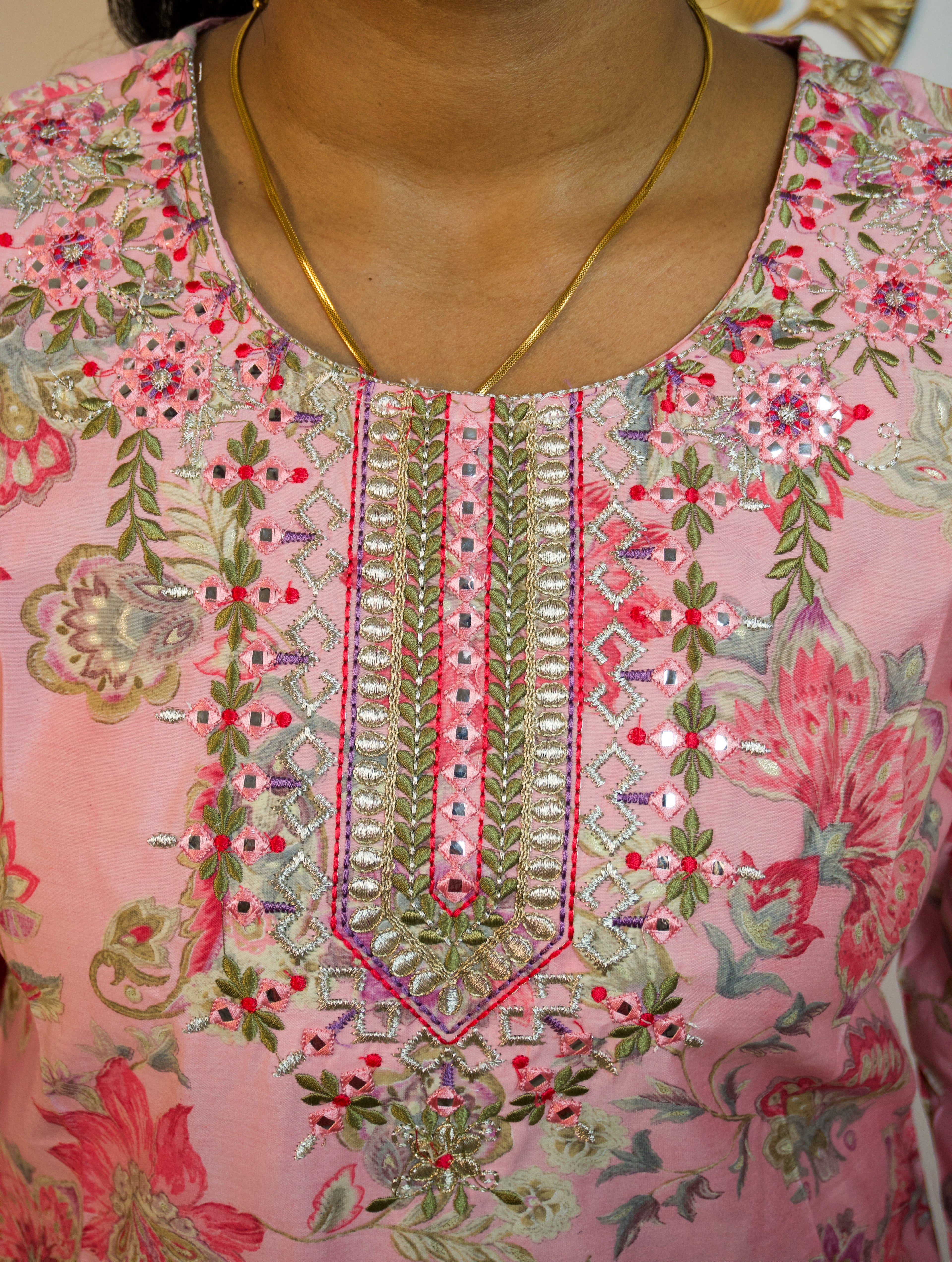 Lotuscore â€“ Ethnic Glow-Up Set