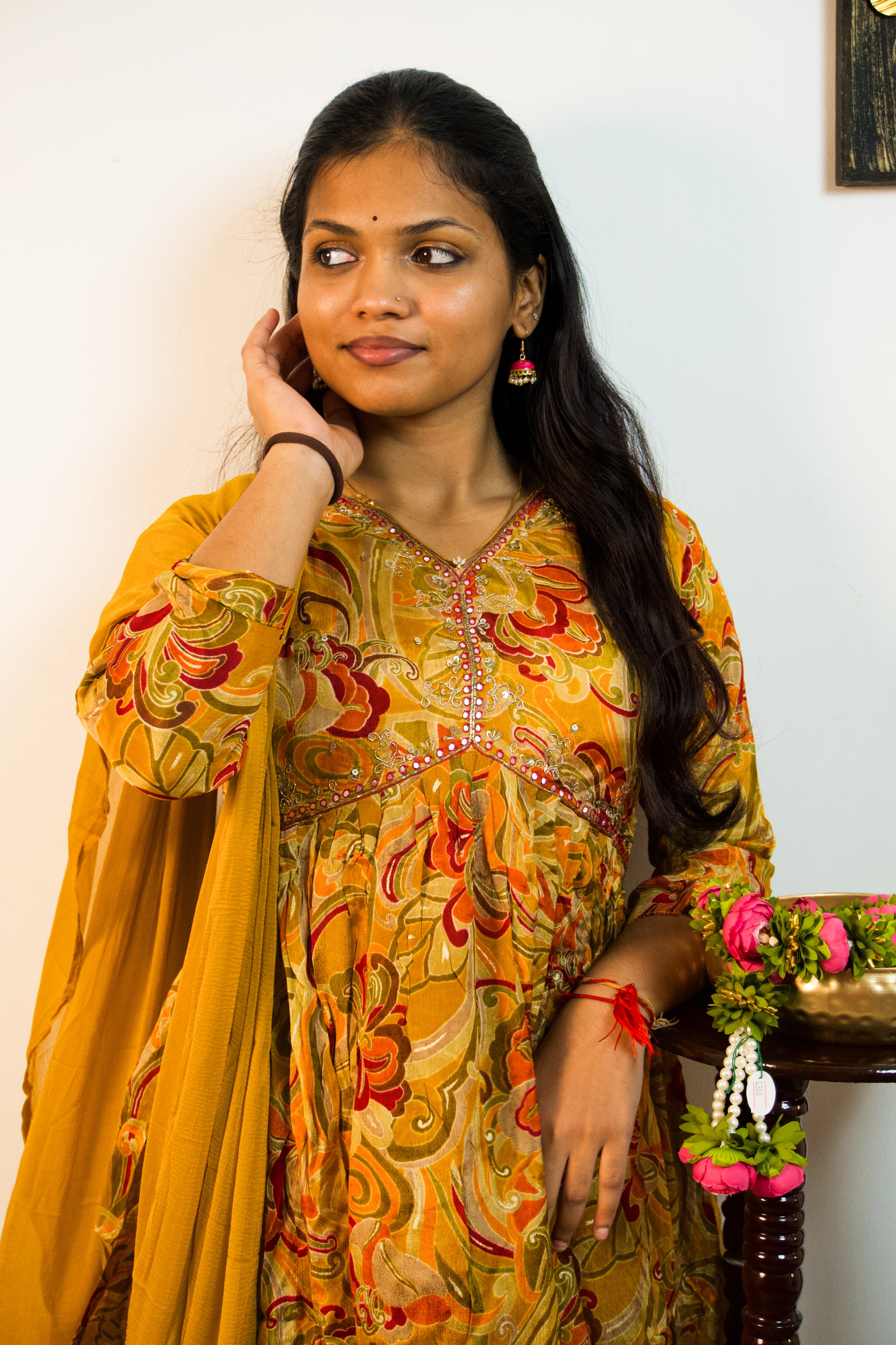 Golden Hour â€“ Alia Cut Nyra Set