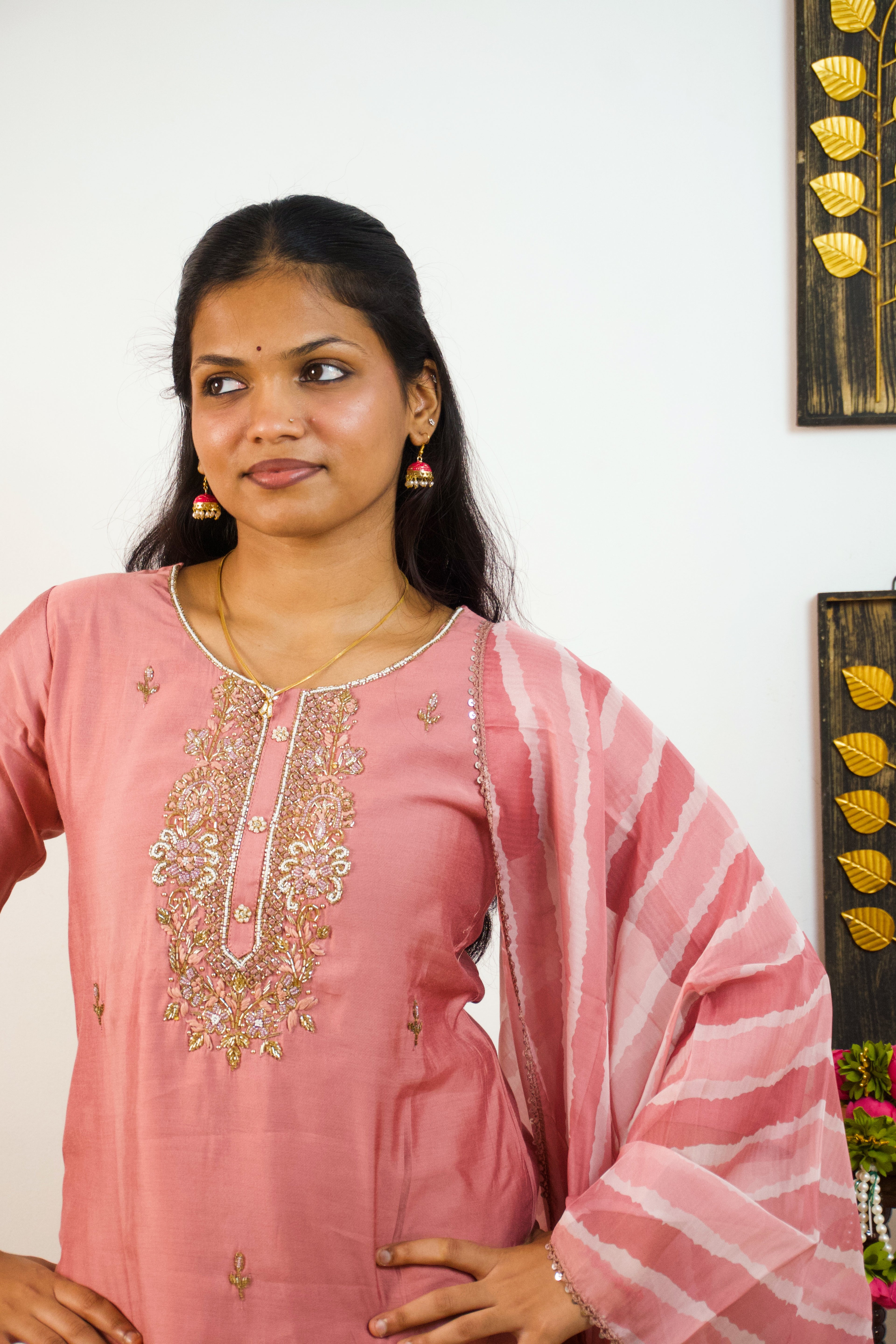 Graceful Glamour: Mauve 3-Piece Set with Exquisite Handwork