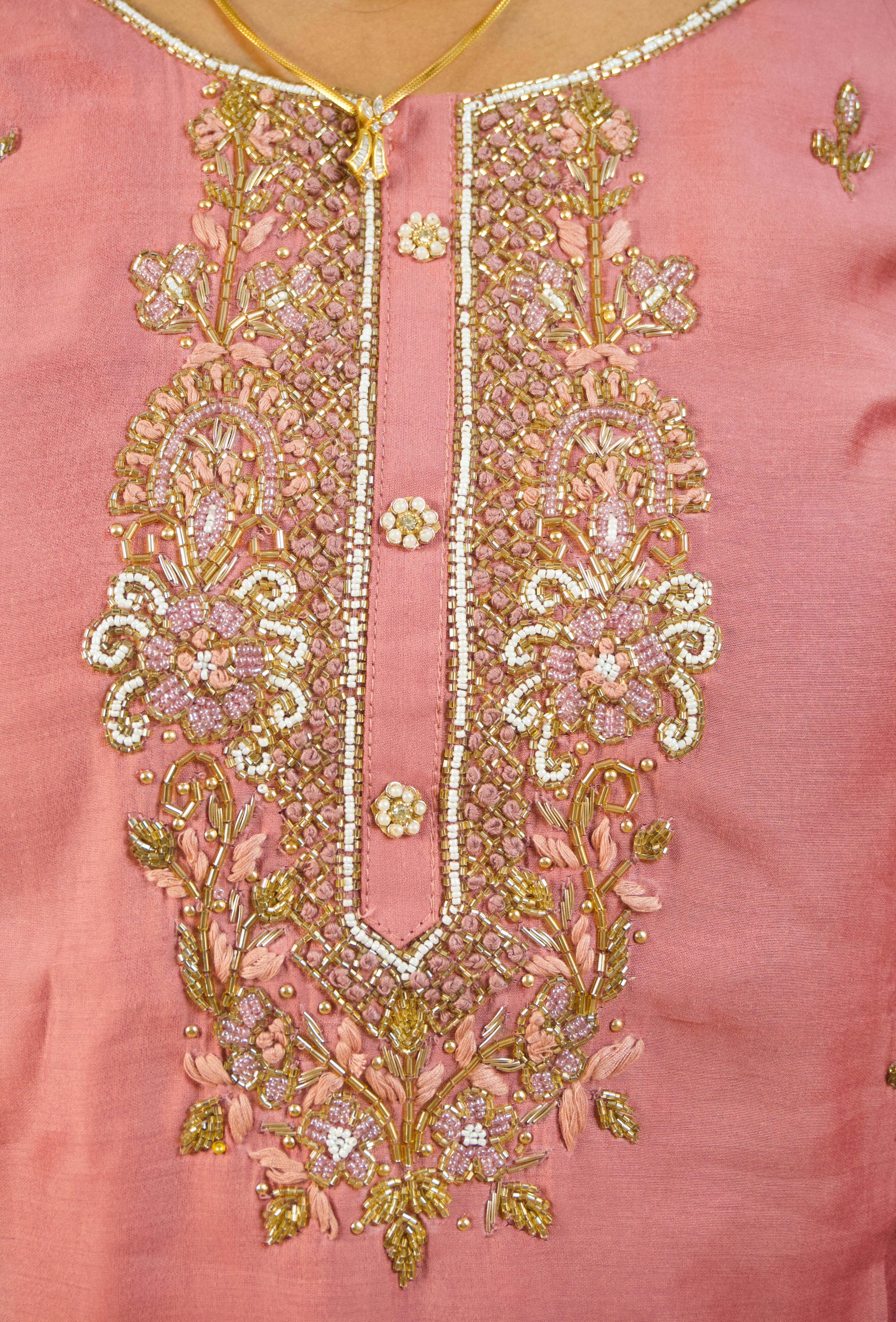 Graceful Glamour: Mauve 3-Piece Set with Exquisite Handwork