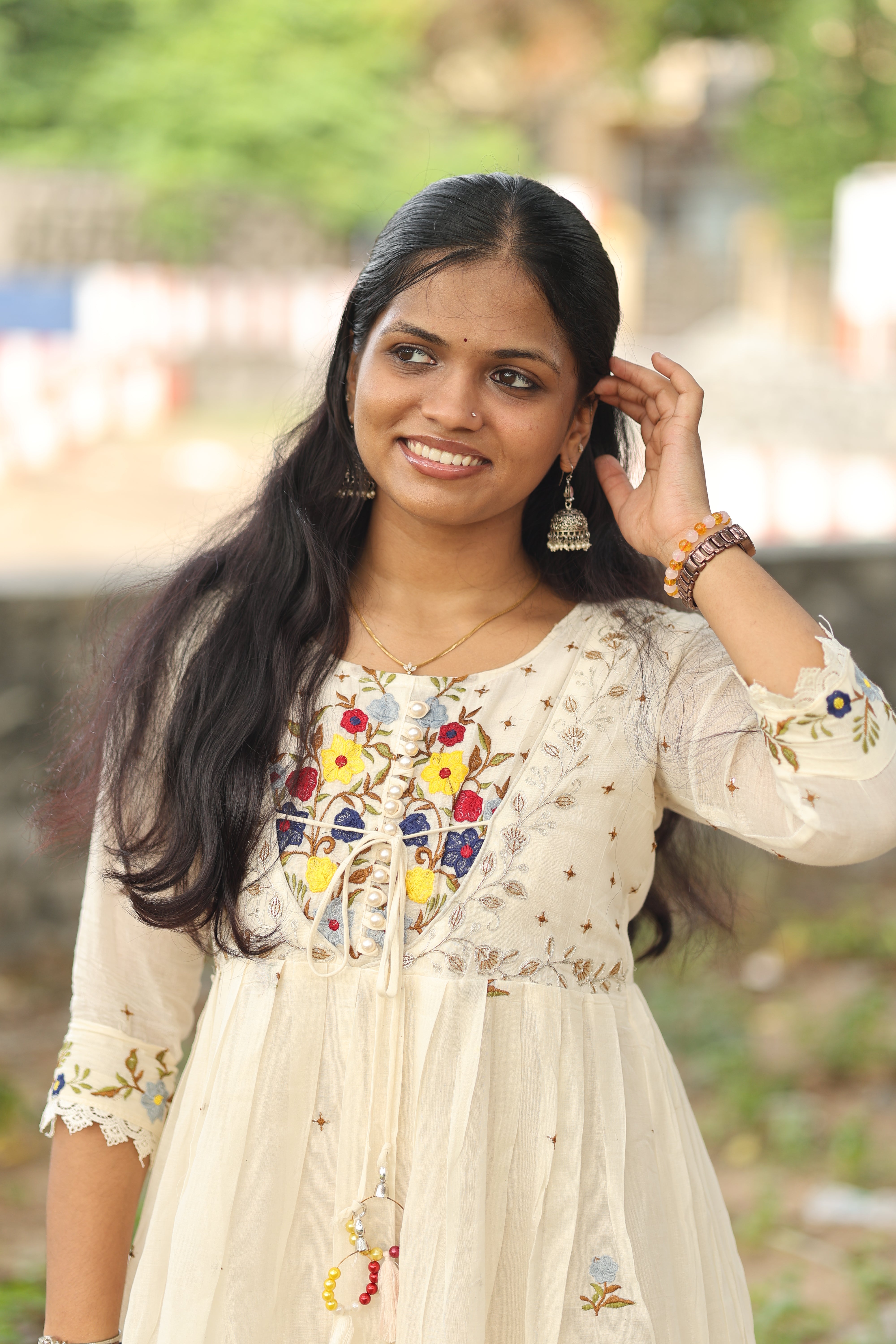 Thechi (à´¤àµ†à´šàµà´šà´¿) â€“ Pure Mul Cotton Kurta with Heavy Embroidery Main image