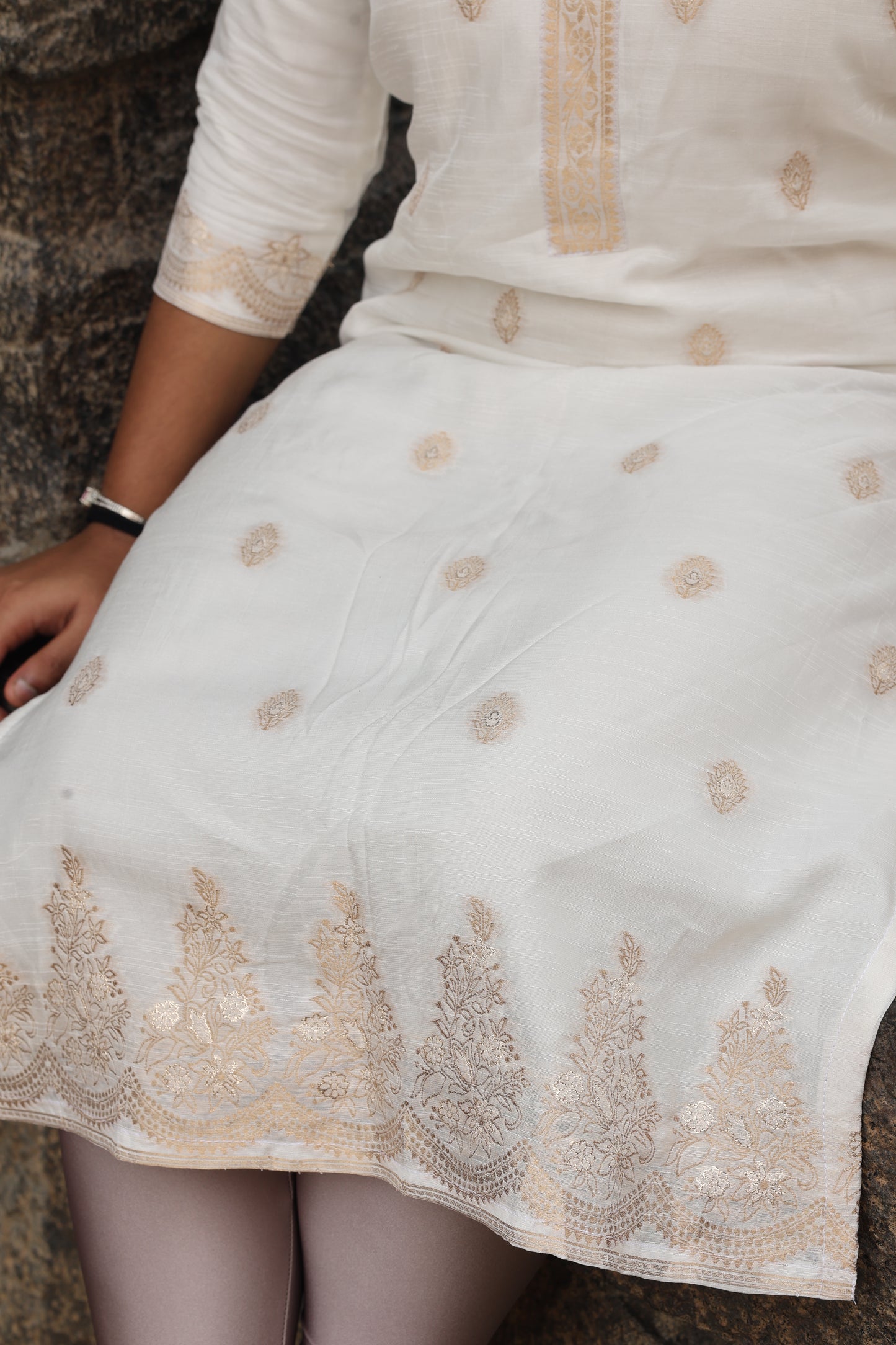 Mullapoovu (മുല്ലപ്പൂവ്) – Handworked Silk Kurta.