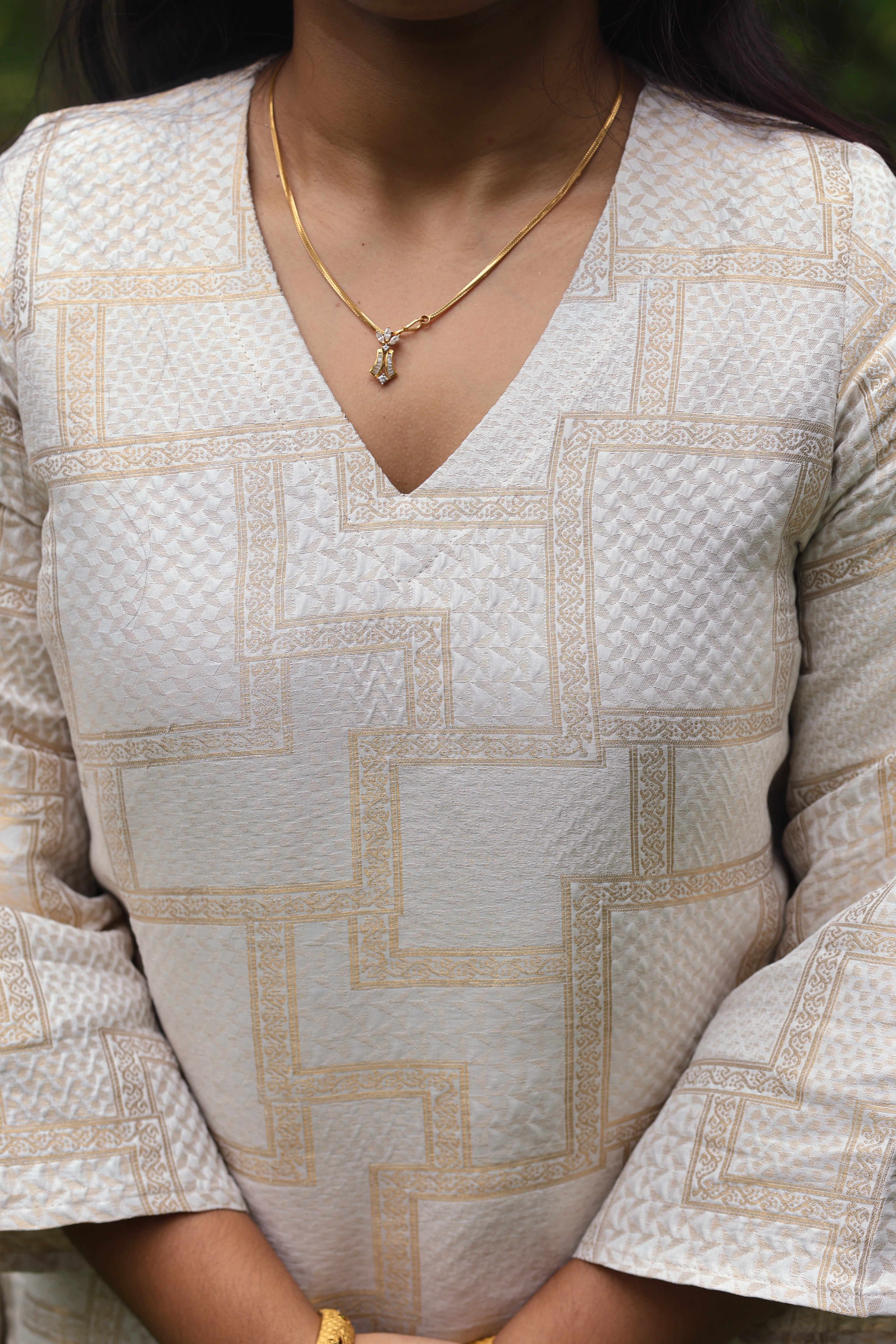 Pavizhamalli (പവിഴമല്ലി) – Pure Dola Silk with Rich Jacquard Weaving
