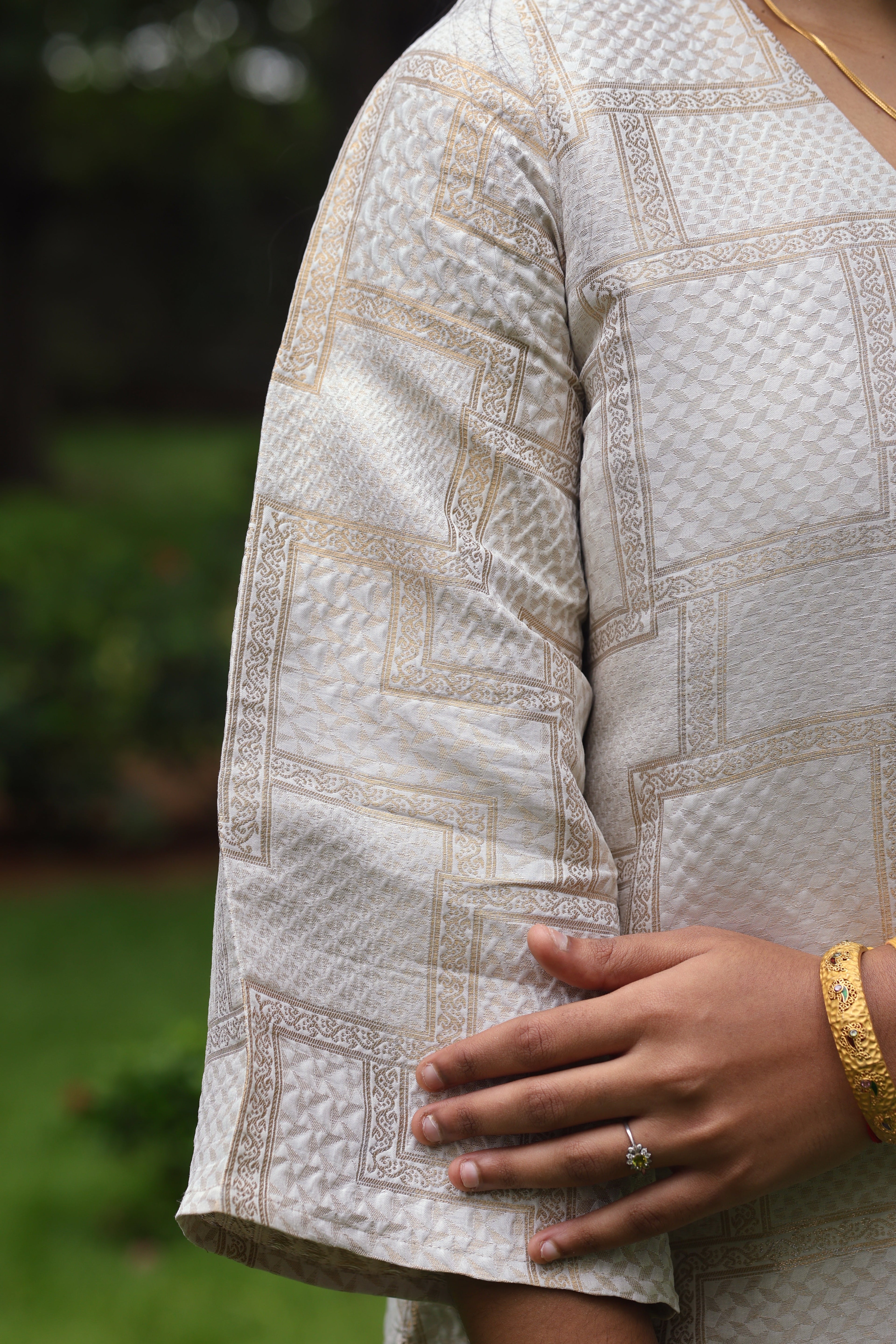 Pavizhamalli Pure Dola Silk with Rich Jacquard Weaving