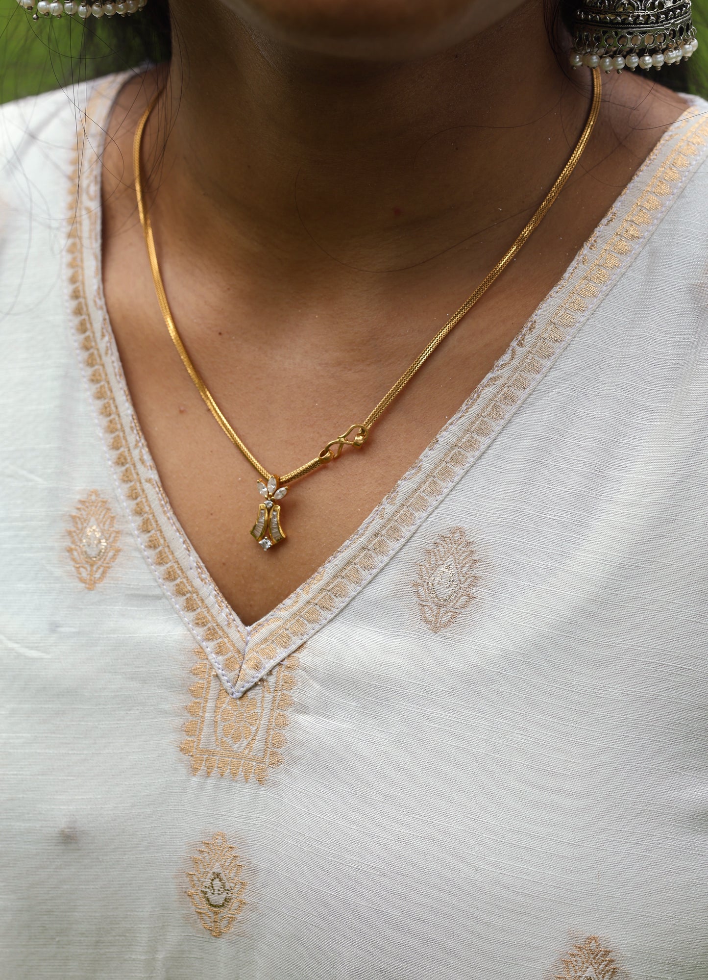 Mullapoovu (മുല്ലപ്പൂവ്) – Premium Dola Linen Silk Kurta in Comfy fit