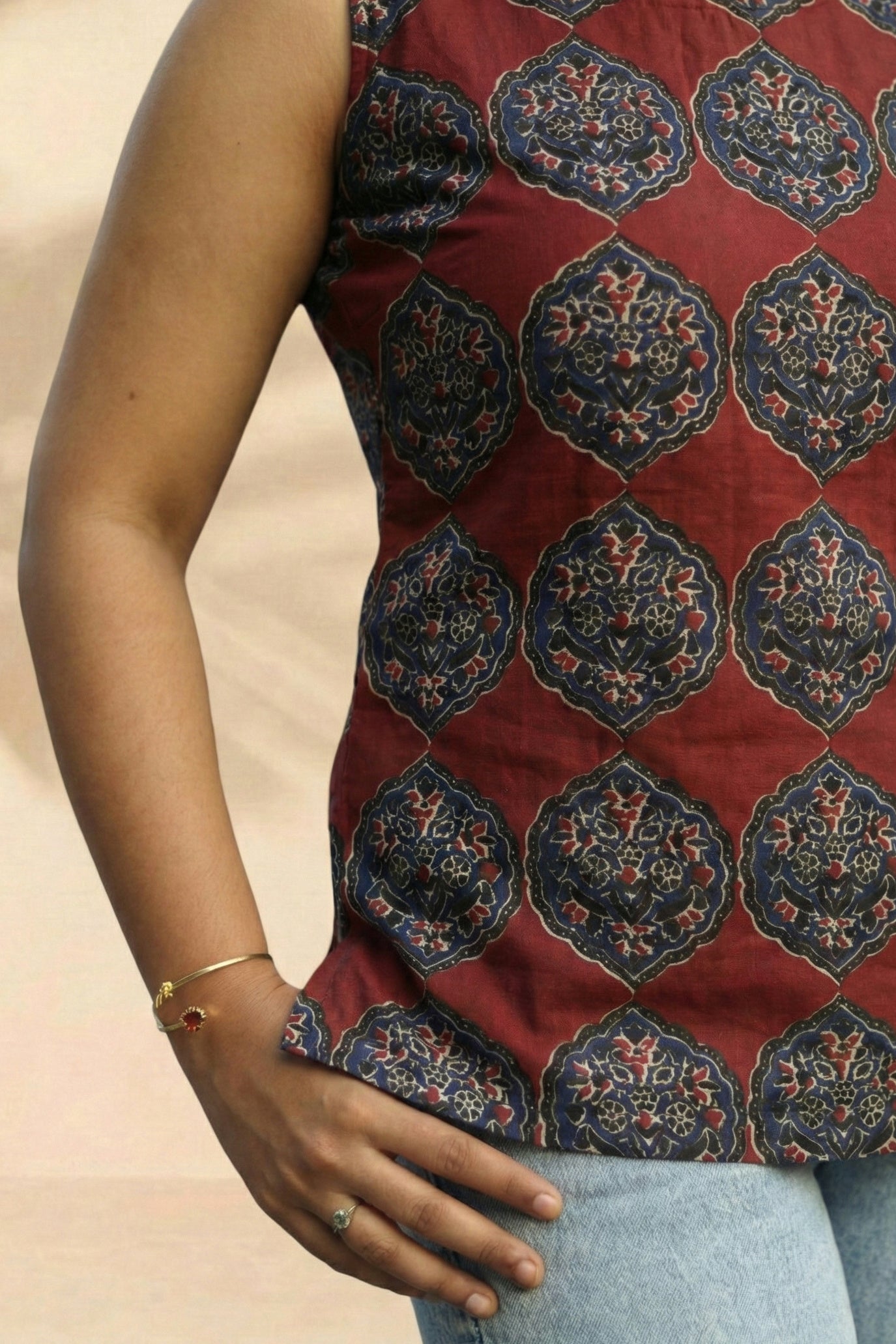 Laya - Sculpted to Slay | Padded/Backless Kurtis Secondary image