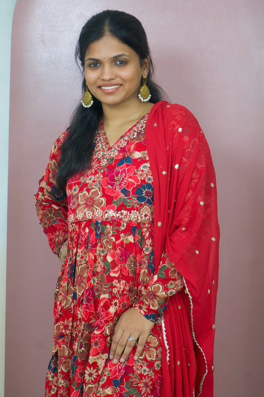 Tomato Red: Nyra Cut 3-Piece Set
