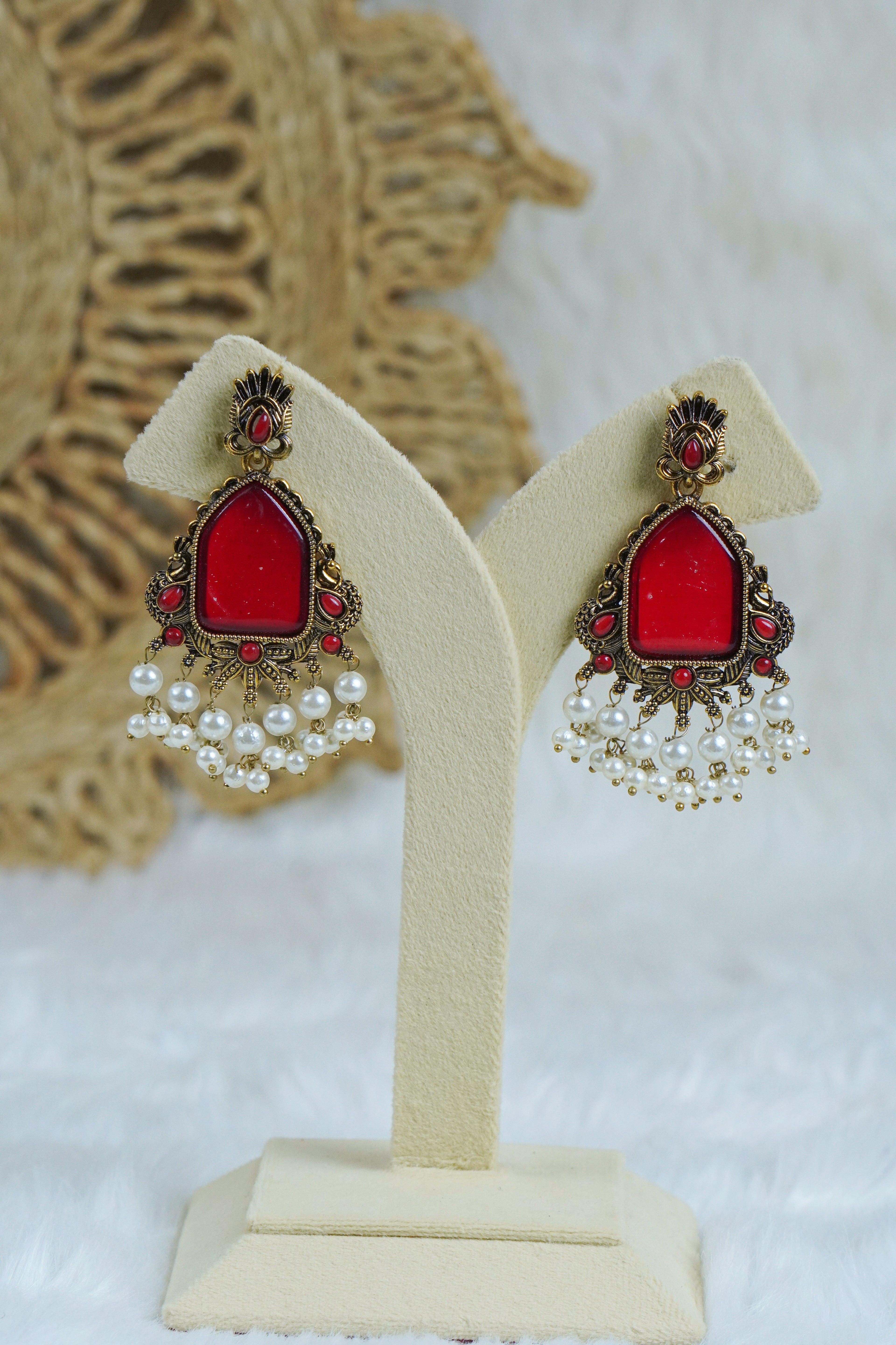 Premium - Statement Monalisa stone Studs with pearls - Broad