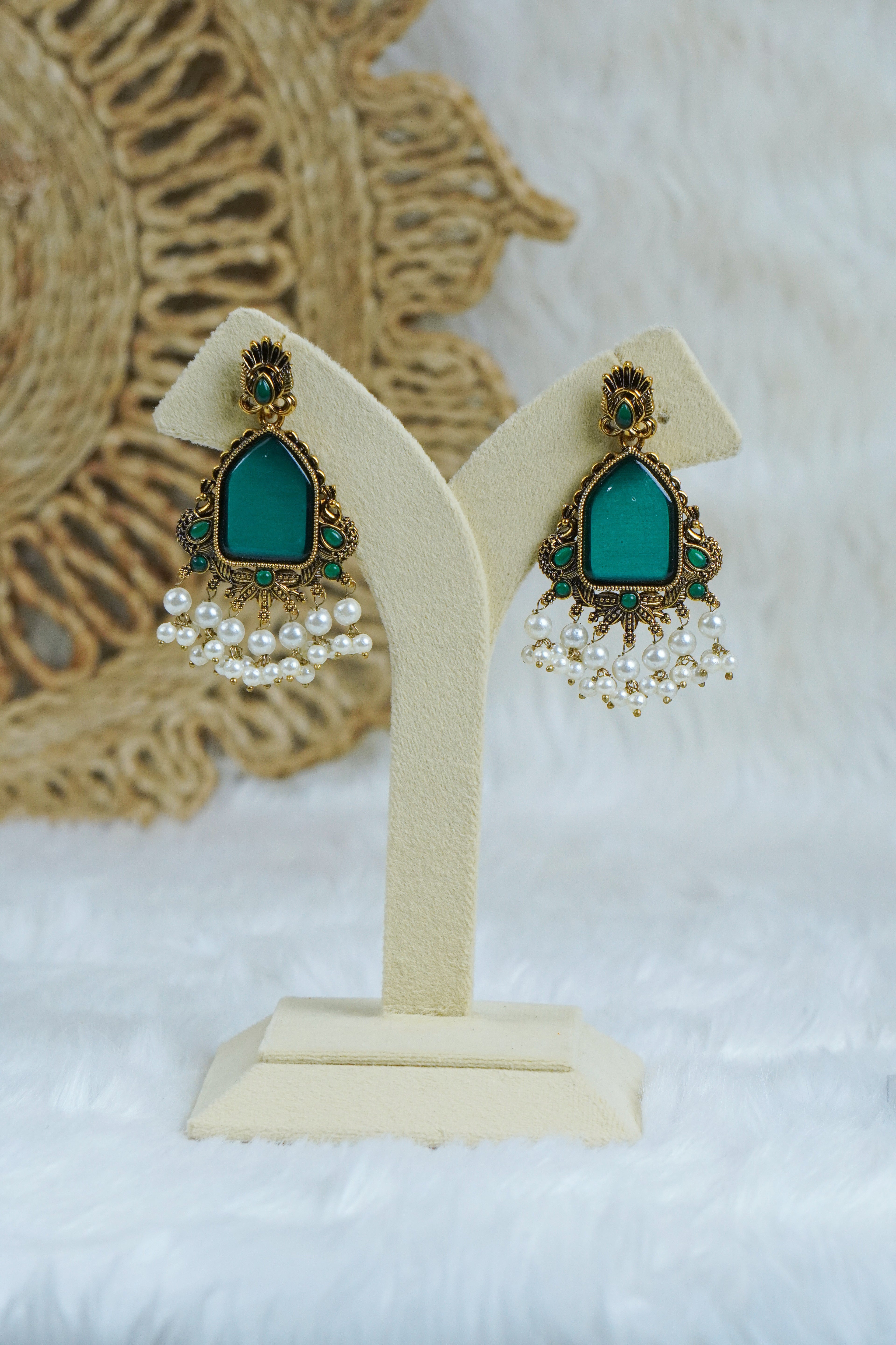 Premium - Statement Monalisa stone Studs with pearls - Broad