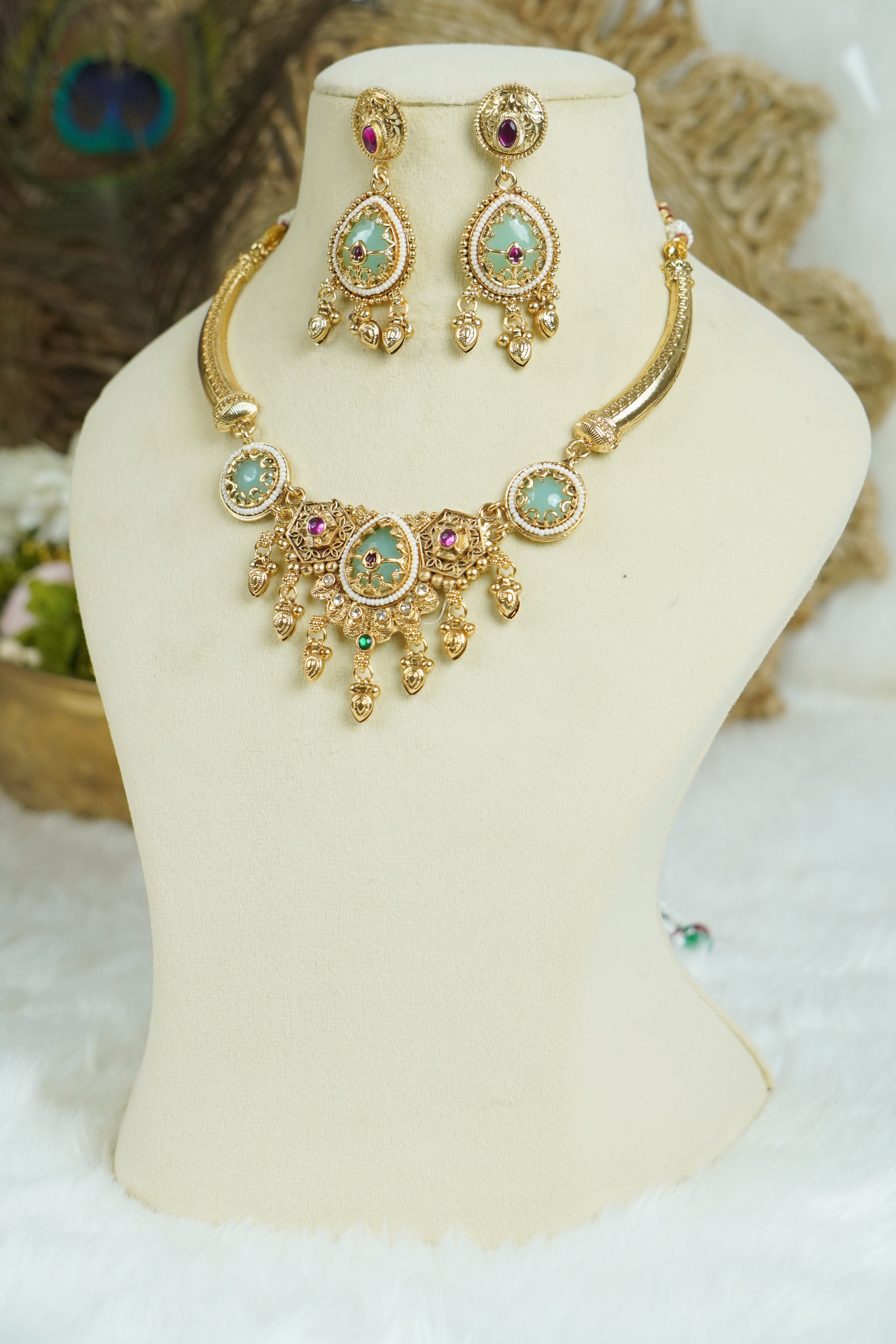Sabya - Premium Wide Necklaces - 1